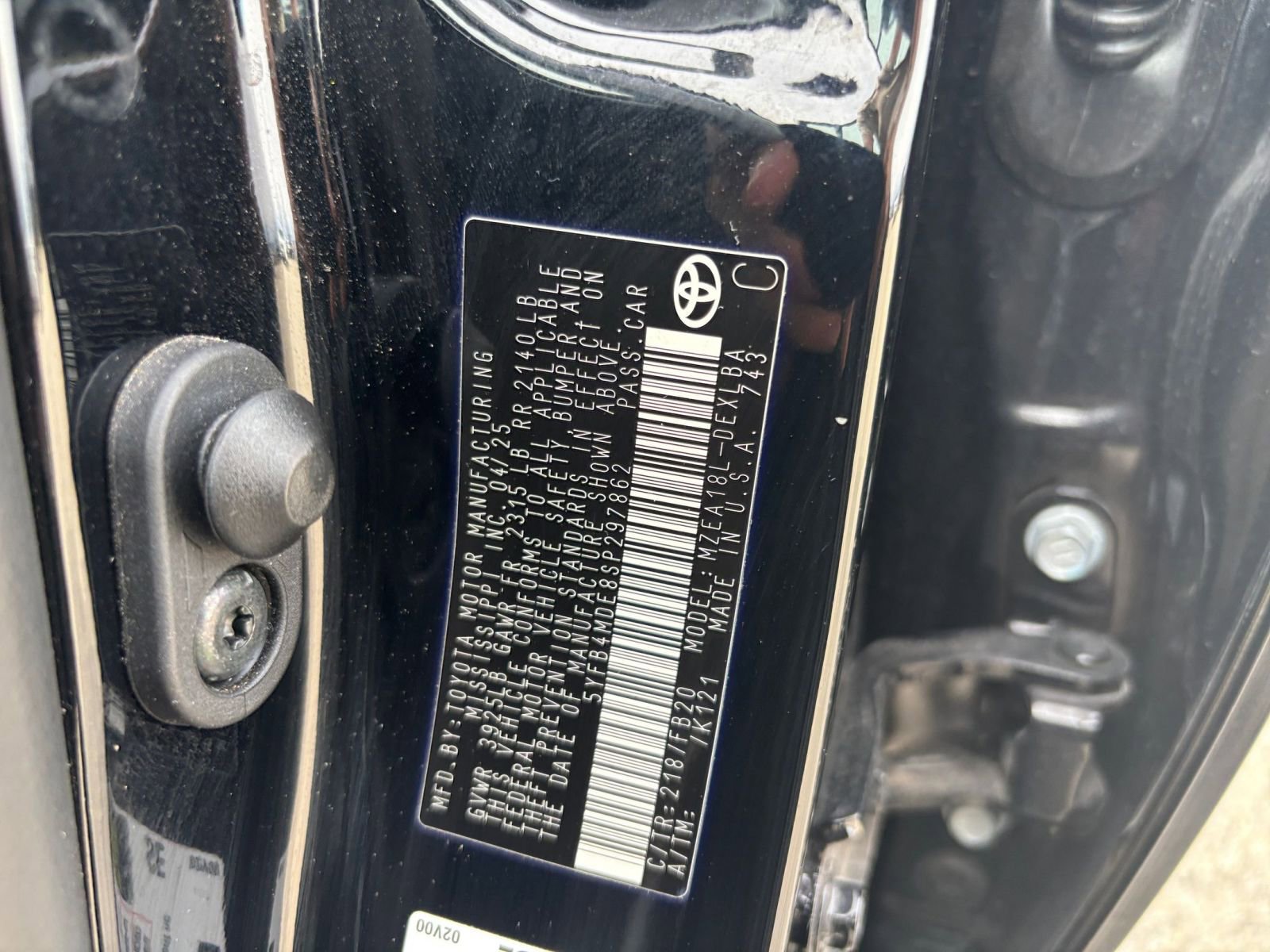 Used 2025 Toyota Corolla LE image 27