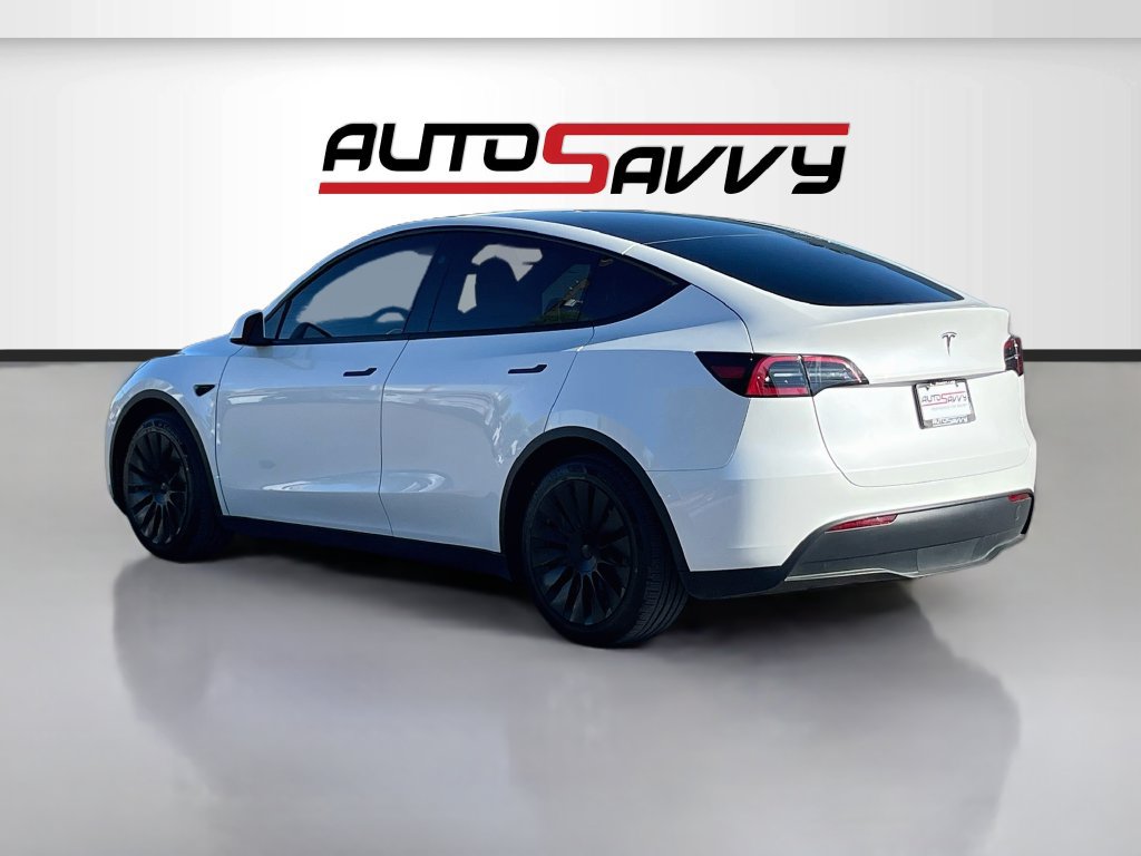 Used 2025 Tesla Model Y Long Range RWD image 5