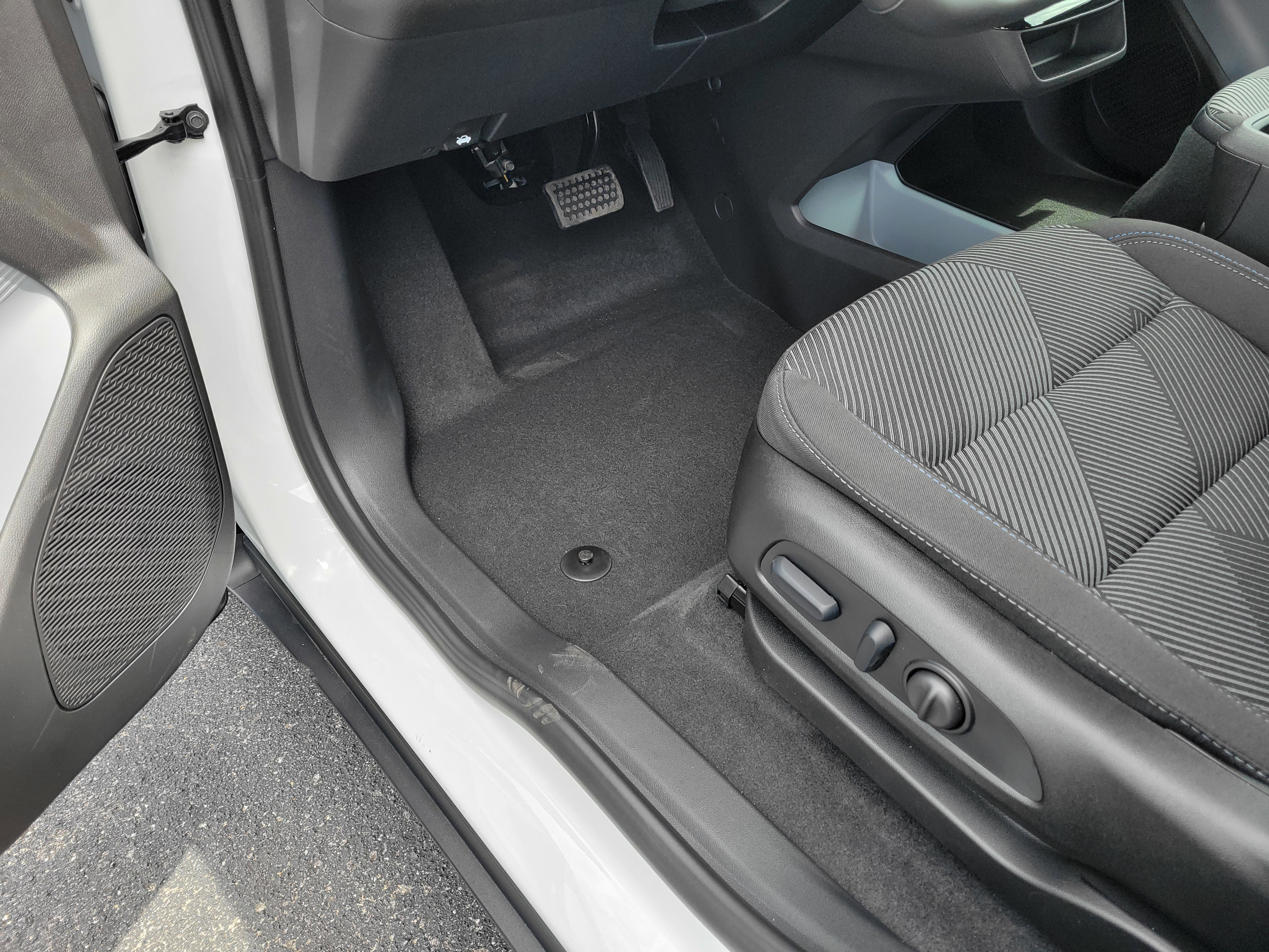 New 2027 Chevrolet Bolt LT FWD image 22