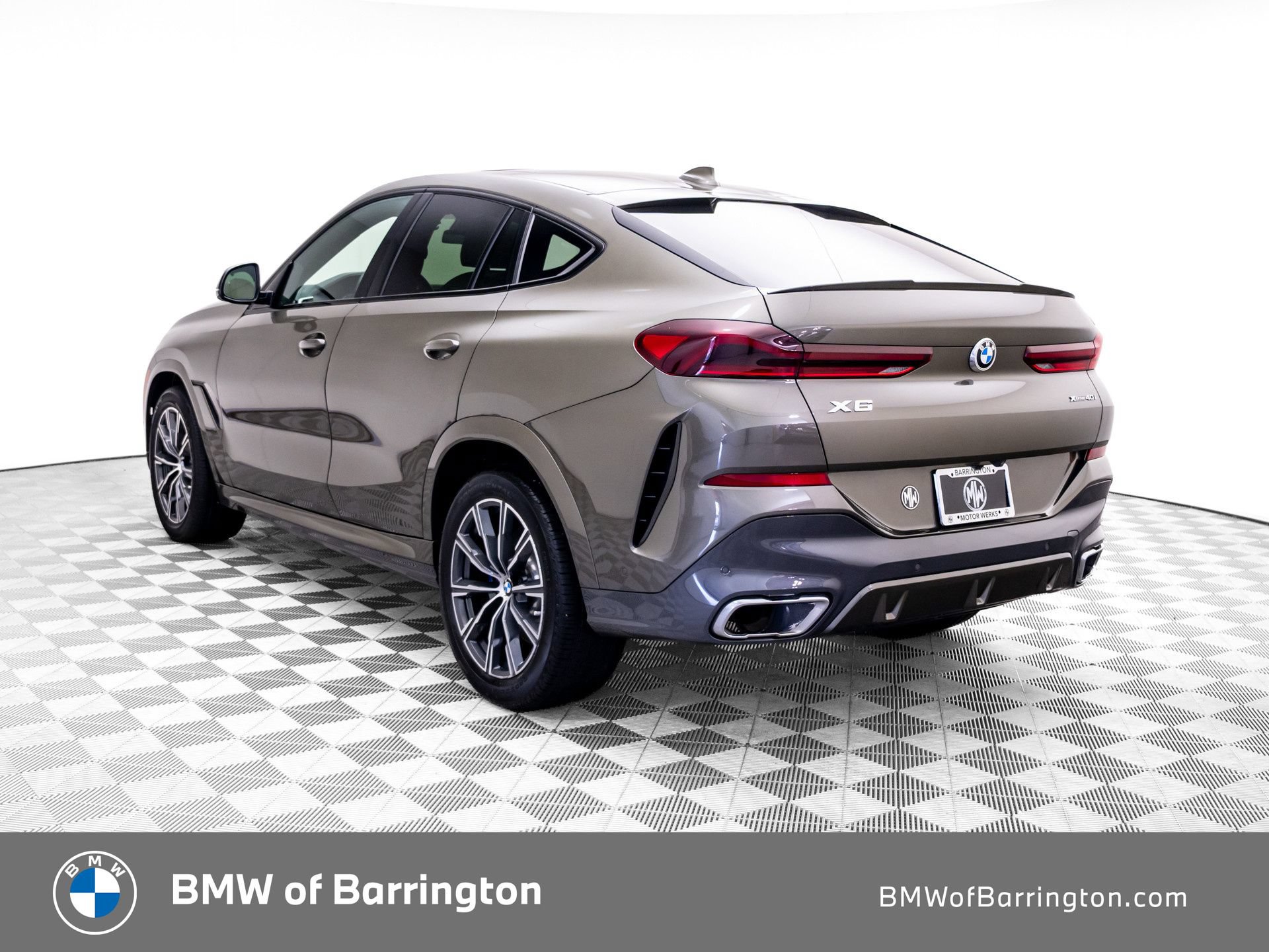 Used 2021 BMW X6 xDrive40i w/ M Sport Package AWD/4WD image 3