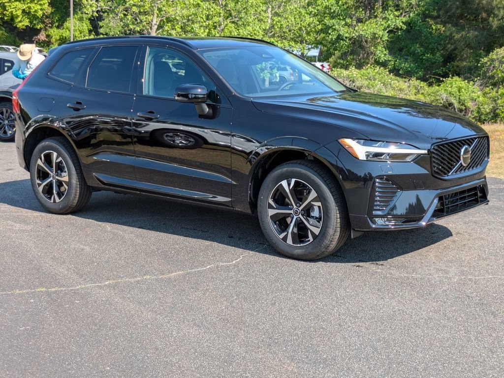 Certified 2026 Volvo XC60 B5 Core w/ Climate Package AWD/4WD image 8