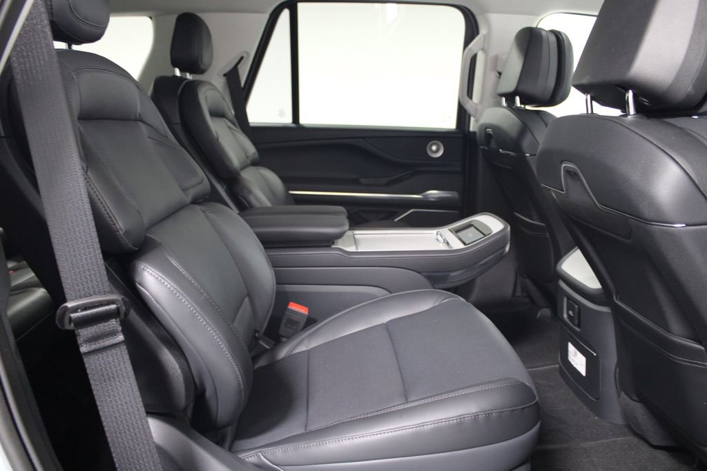 New 2026 Lincoln Navigator Reserve image 33