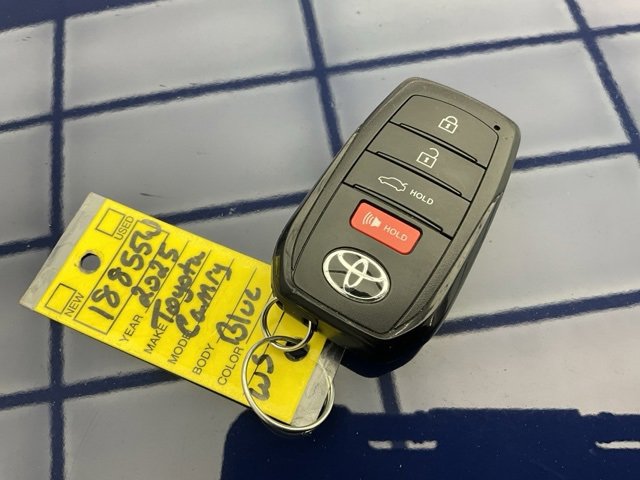 Used 2025 Toyota Camry SE image 30