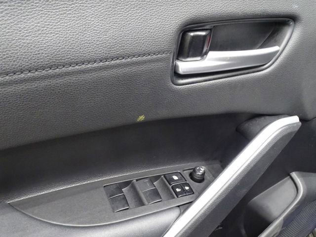 Used 2022 Toyota Corolla Cross XLE image 17