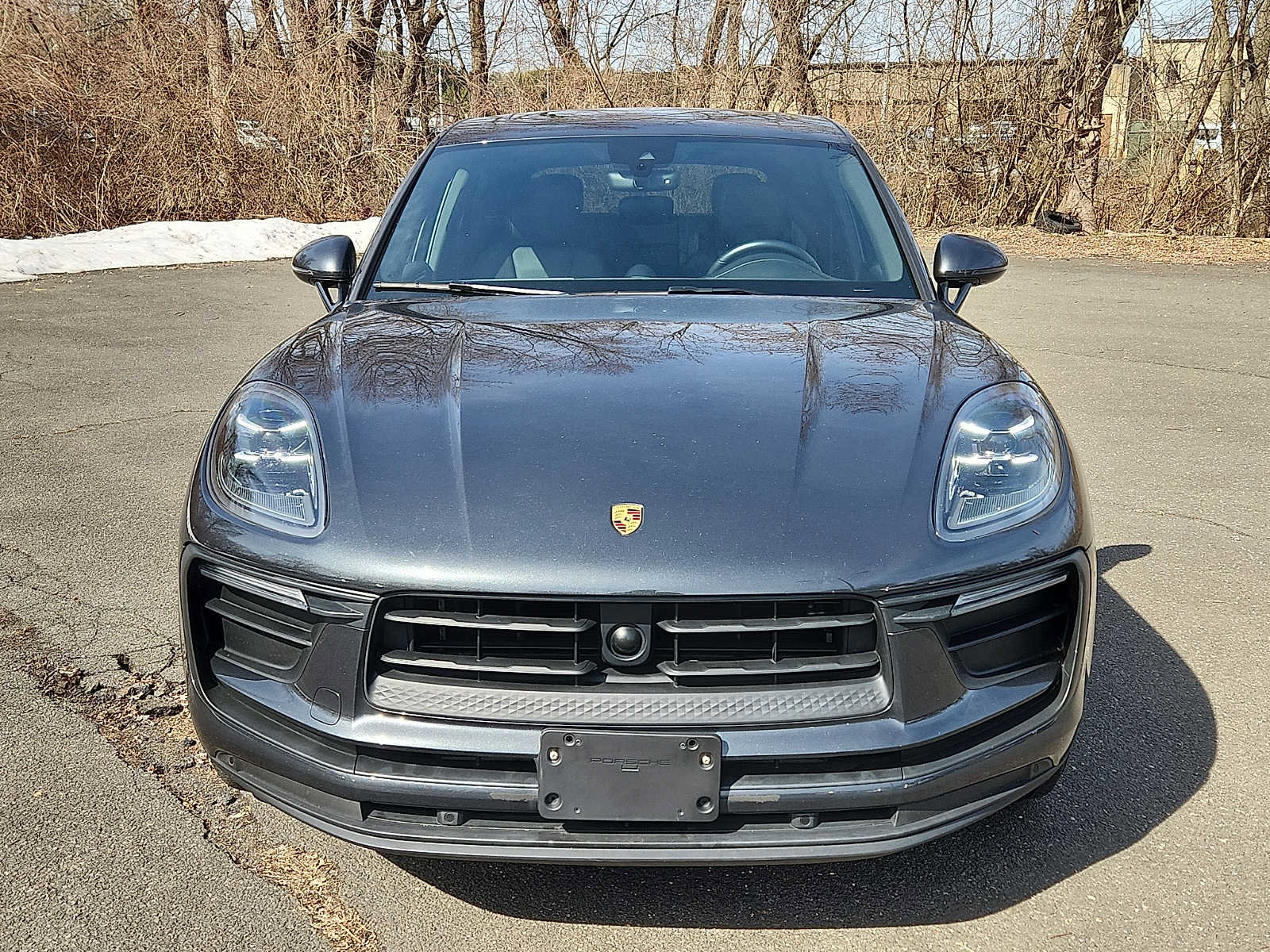 Used 2024 Porsche Macan image 2