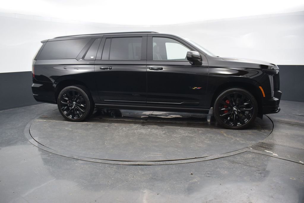 Certified 2026 Cadillac Escalade ESV V w/ LPO, ONYX Package image 7