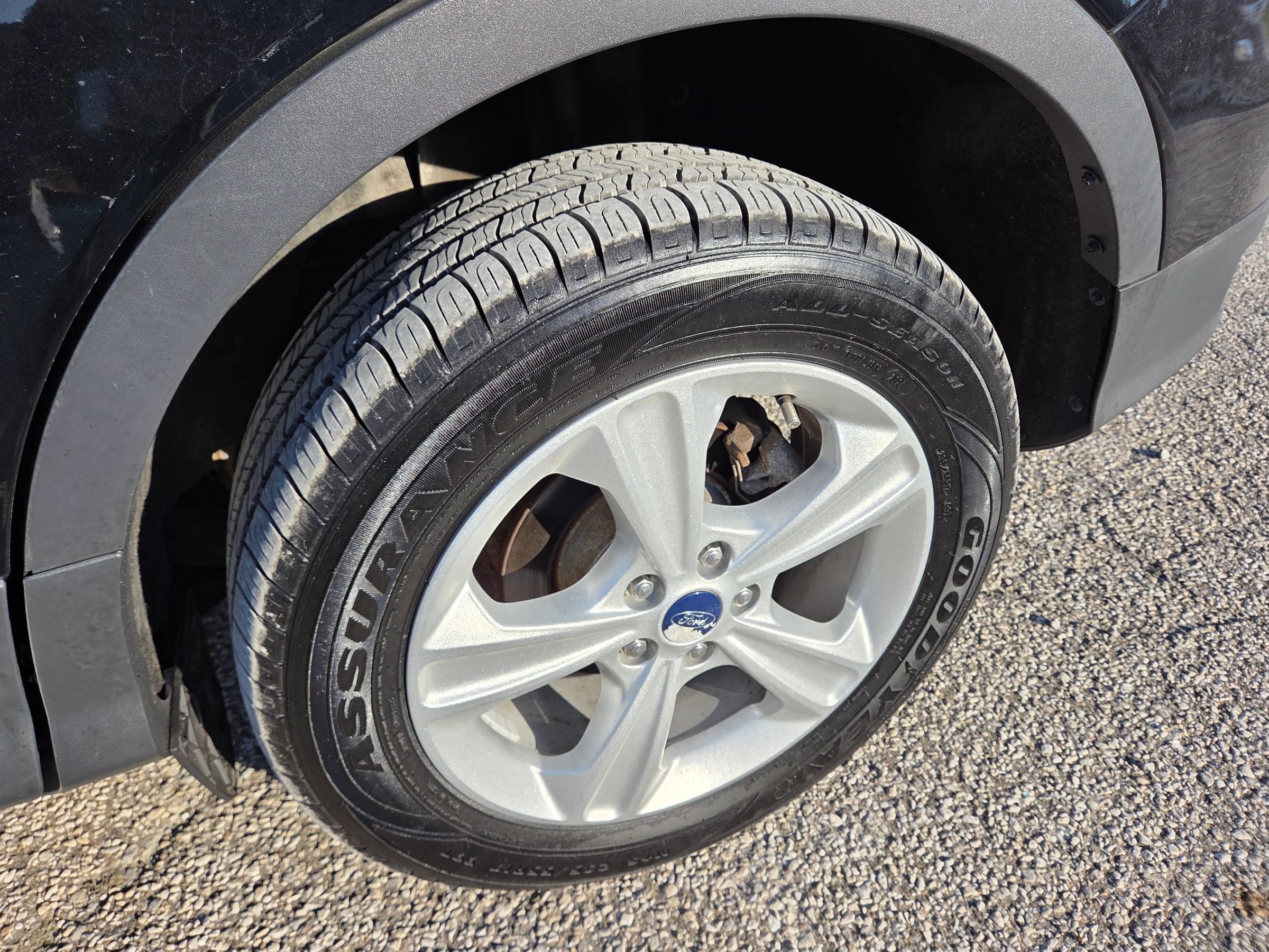 Used 2016 Ford Escape SE w/ Equipment Group 201A FWD image 11