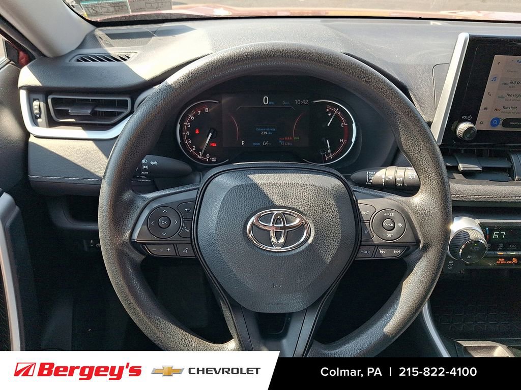 Used 2023 Toyota RAV4 XLE FWD image 21