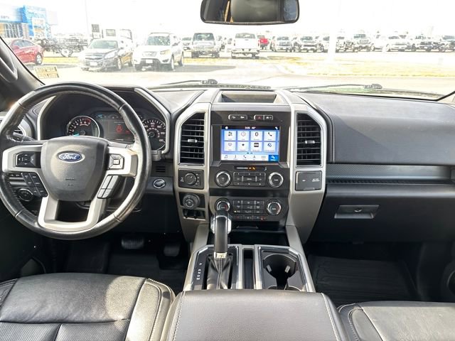 Used 2019 Ford F150 Lariat image 12