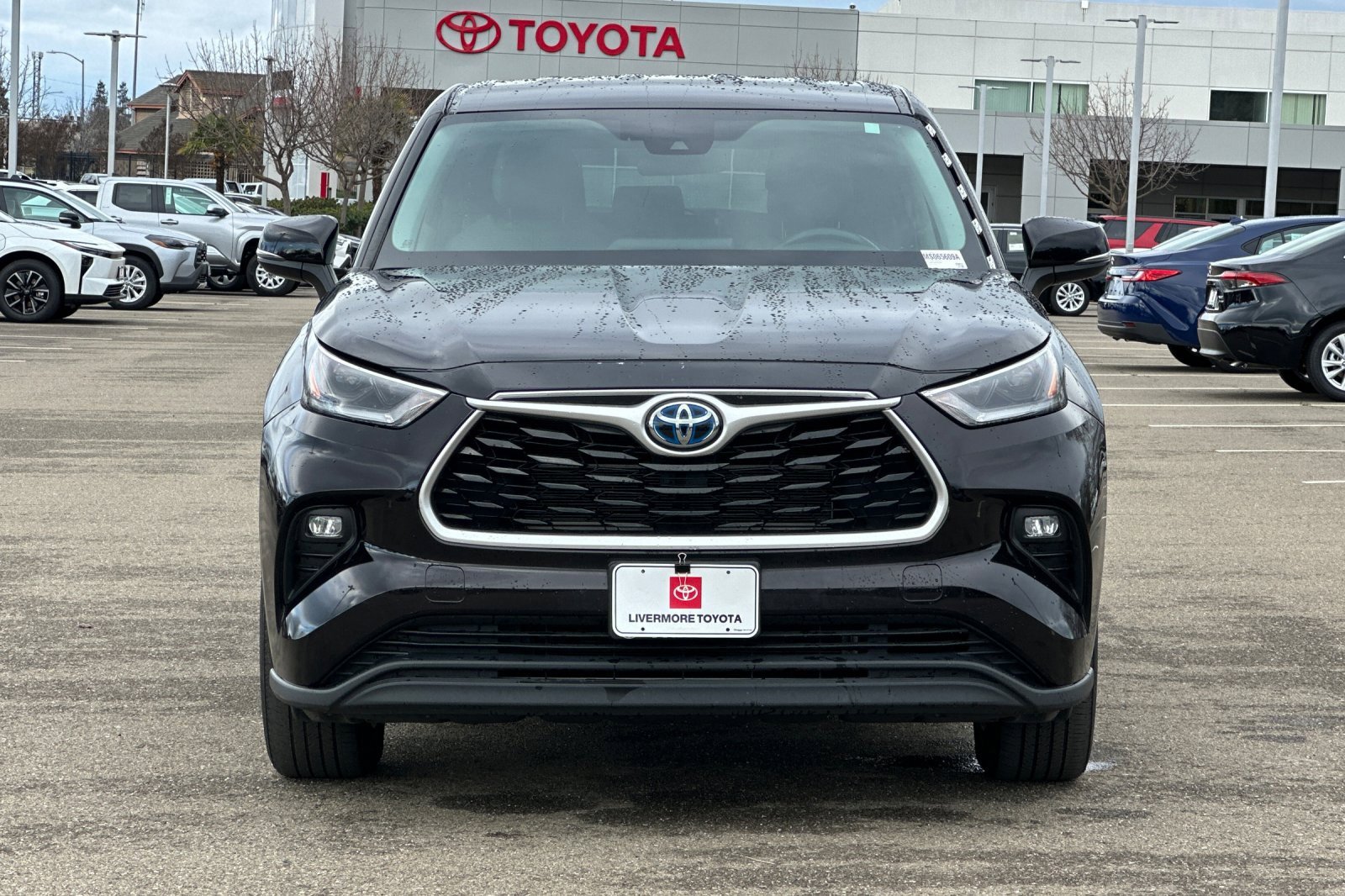 Used 2021 Toyota Highlander LE image 9