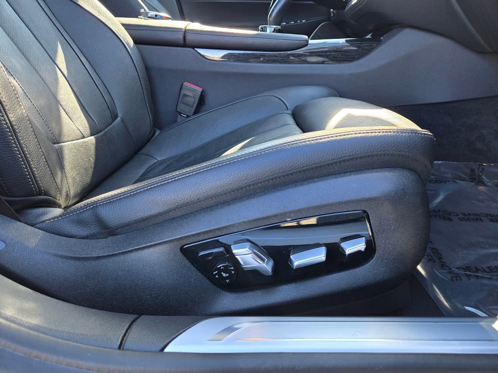 Used 2018 BMW 740e xDrive w/ M Sport Package AWD/4WD image 55