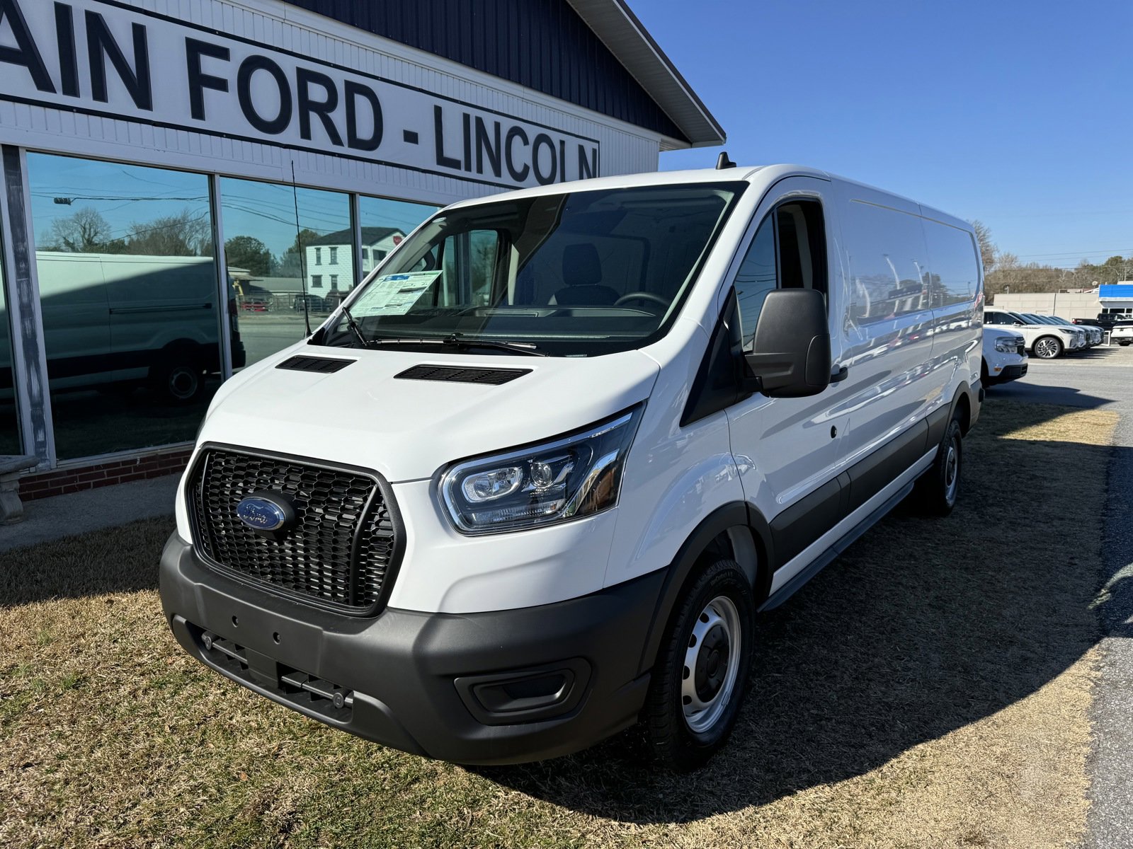 Used 2024 Ford Transit 250 Low Roof image 5