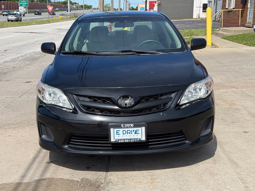 Used 2012 Toyota Corolla LE FWD image 2