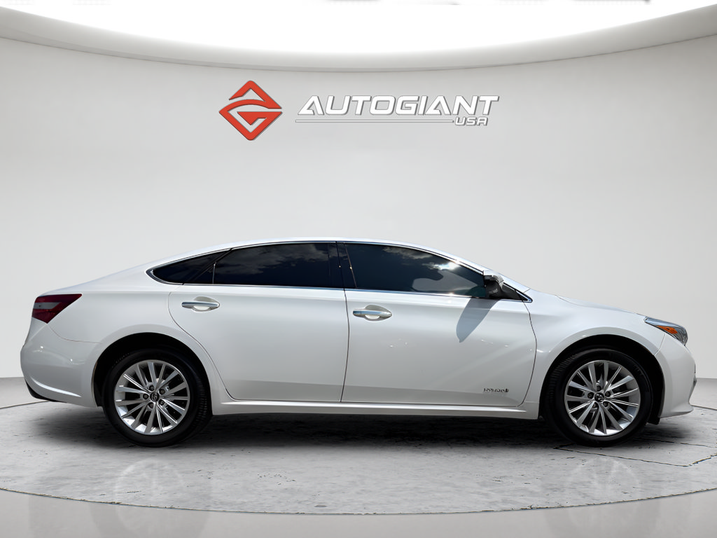 Used 2018 Toyota Avalon Limited w/ Carpet Mat Package FWD image 9