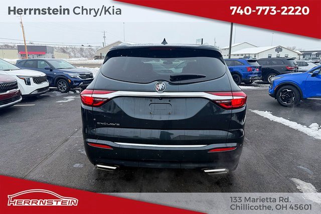 Used 2021 Buick Enclave Essence image 31