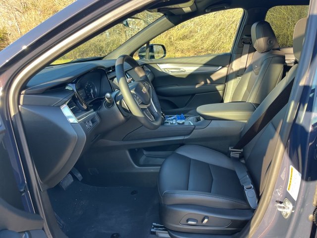 New 2025 Cadillac XT5 Luxury w/ LPO, Floor Liner Package image 15