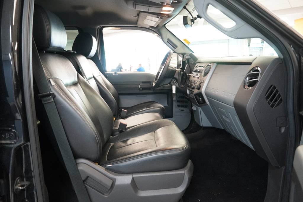 Used 2015 Ford F250 XLT w/ FX4 Off-Road Package AWD/4WD image 33