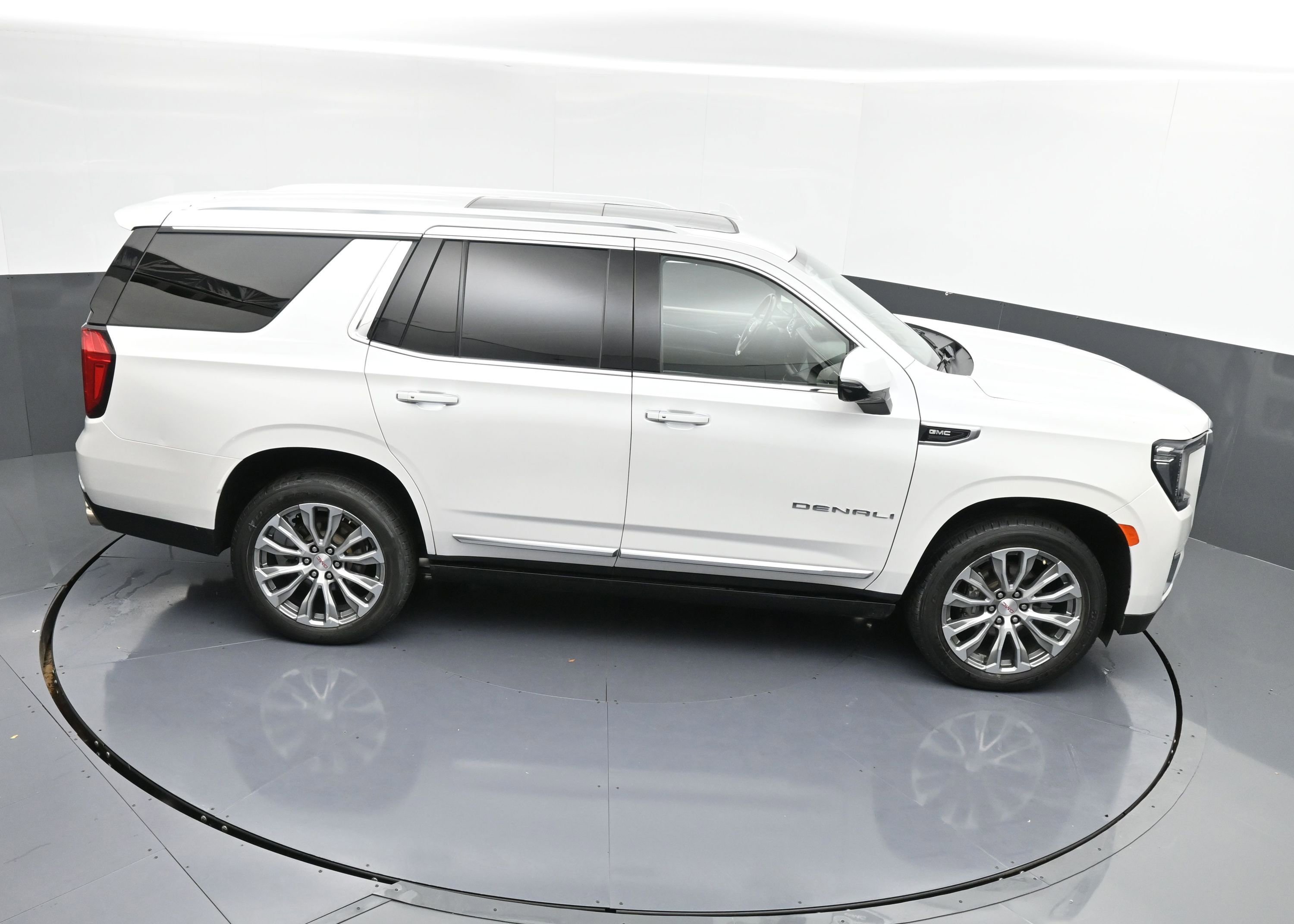 Used 2021 GMC Yukon Denali image 33