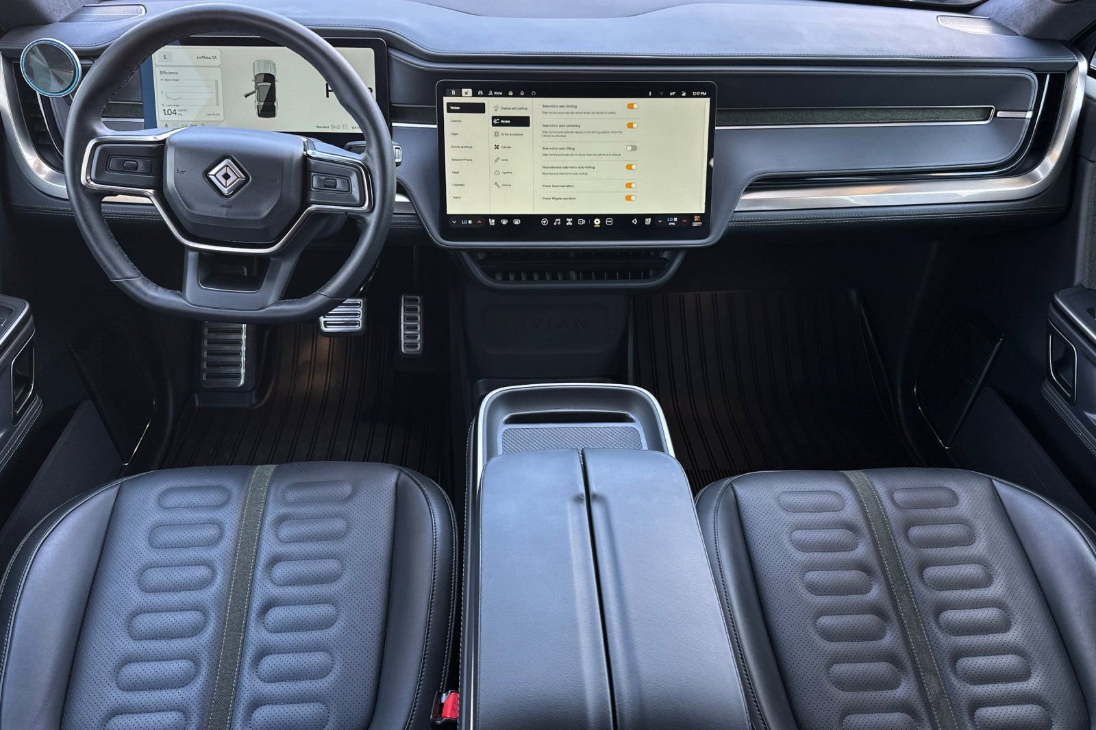 Used 2024 Rivian R1S Adventure image 12