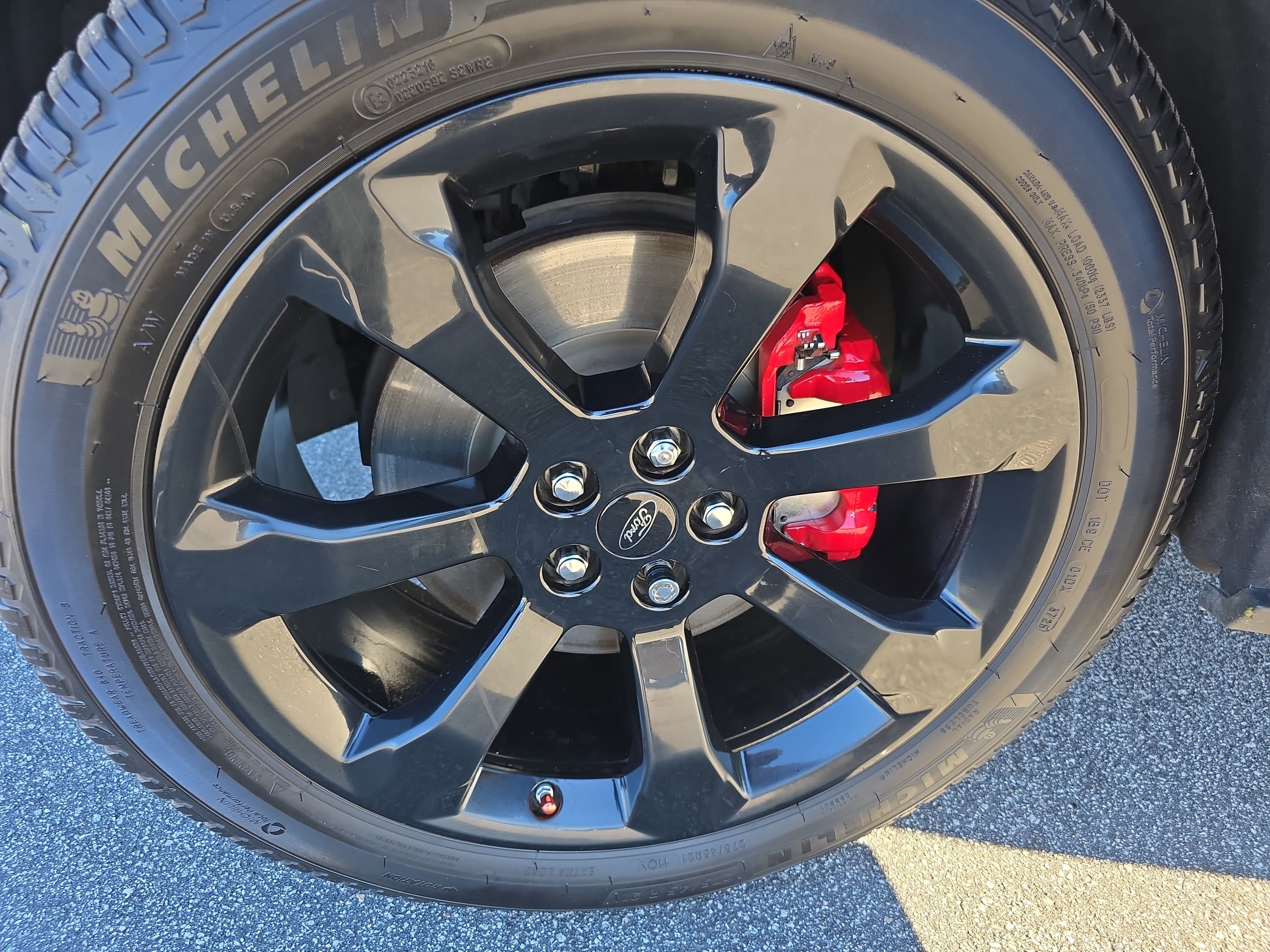 Used 2020 Ford Explorer ST w/ ST Street Pack image 33