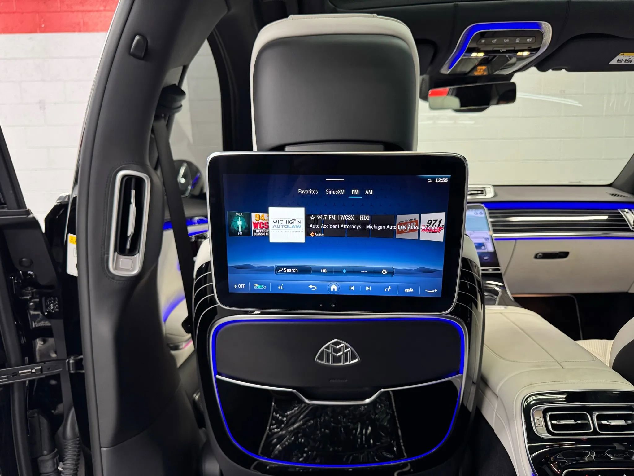 Used 2023 Mercedes-Benz Maybach S 680 S 680 4MATIC Sedan 4D w/ Manufaktur Leather Package image 40