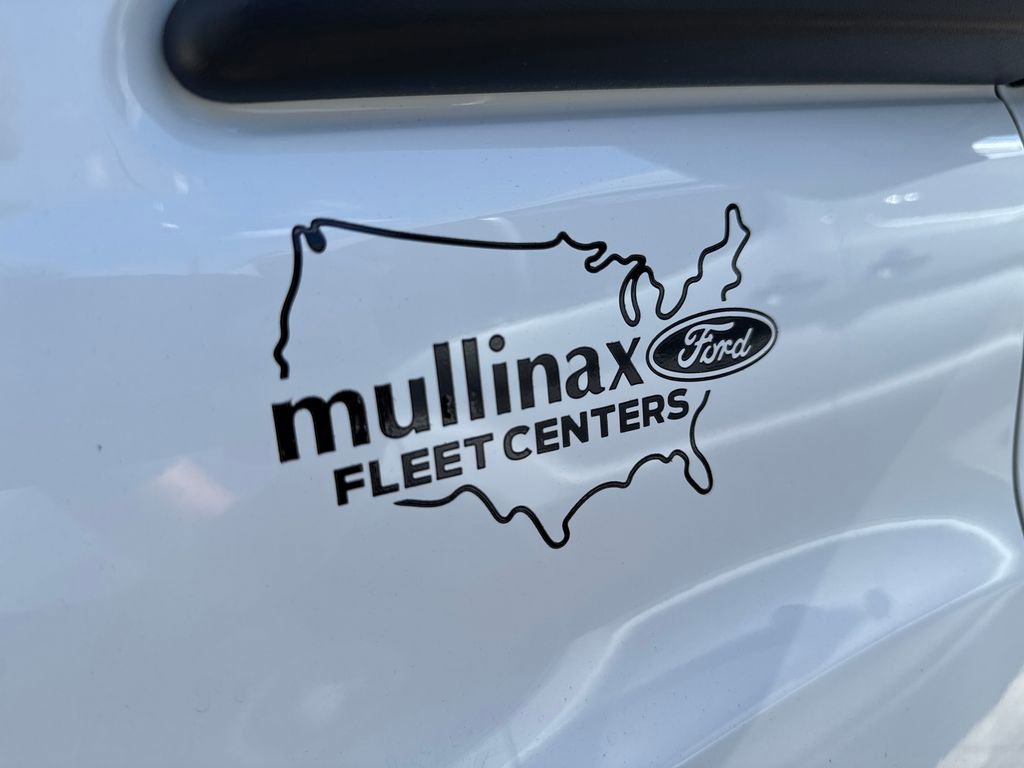 New 2026 Ford Transit 250 148 Medium Roof w/ Load Area Protection Package RWD image 34