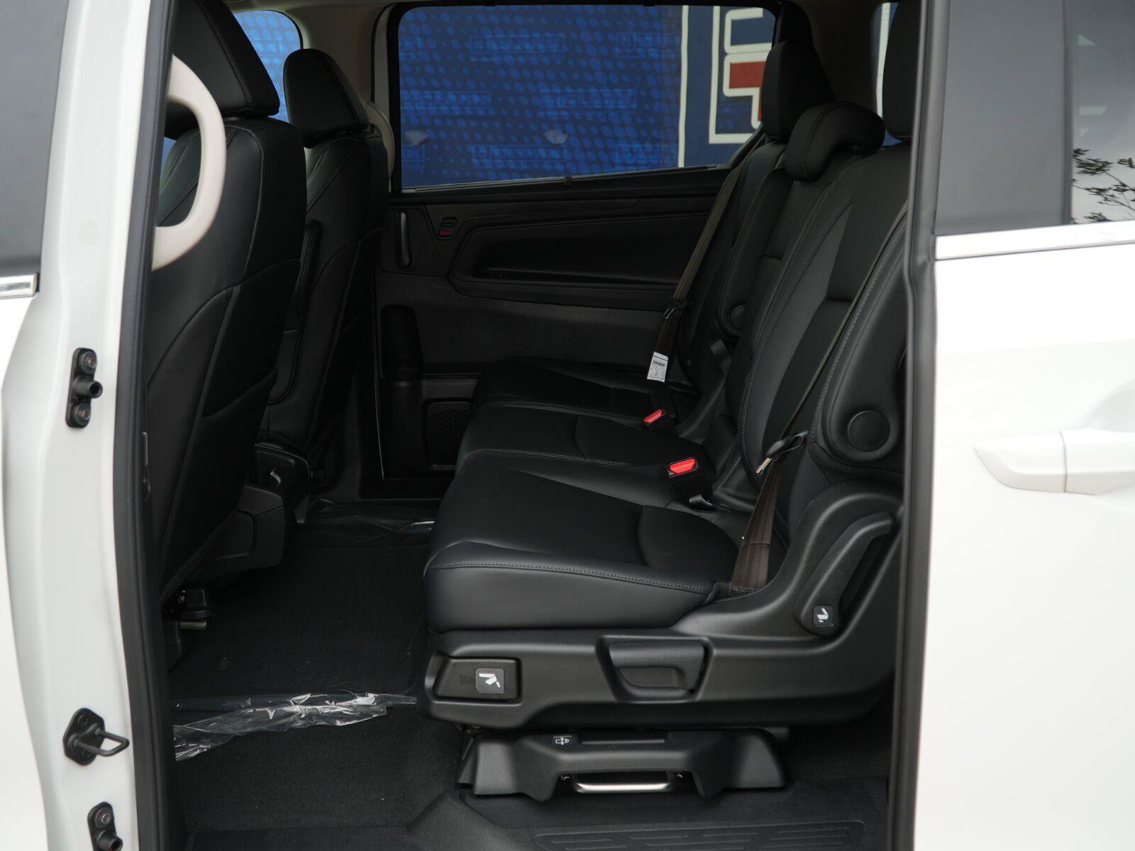New 2027 Honda Odyssey EX-L image 18