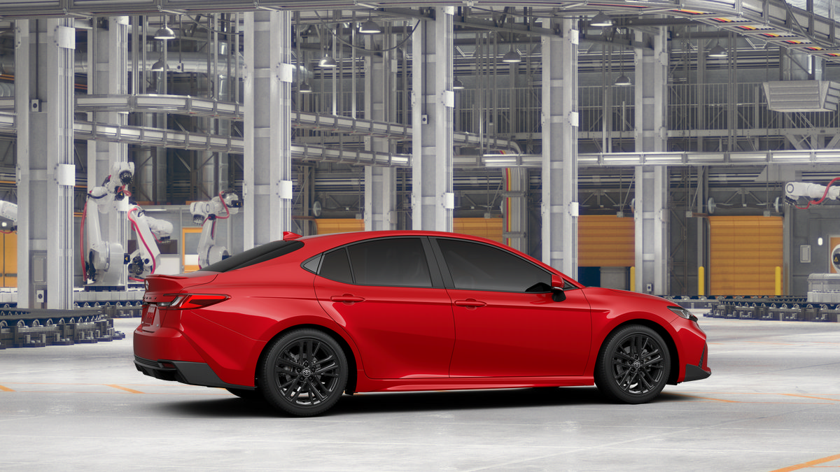New 2026 Toyota Camry Hybrid FWD image 11