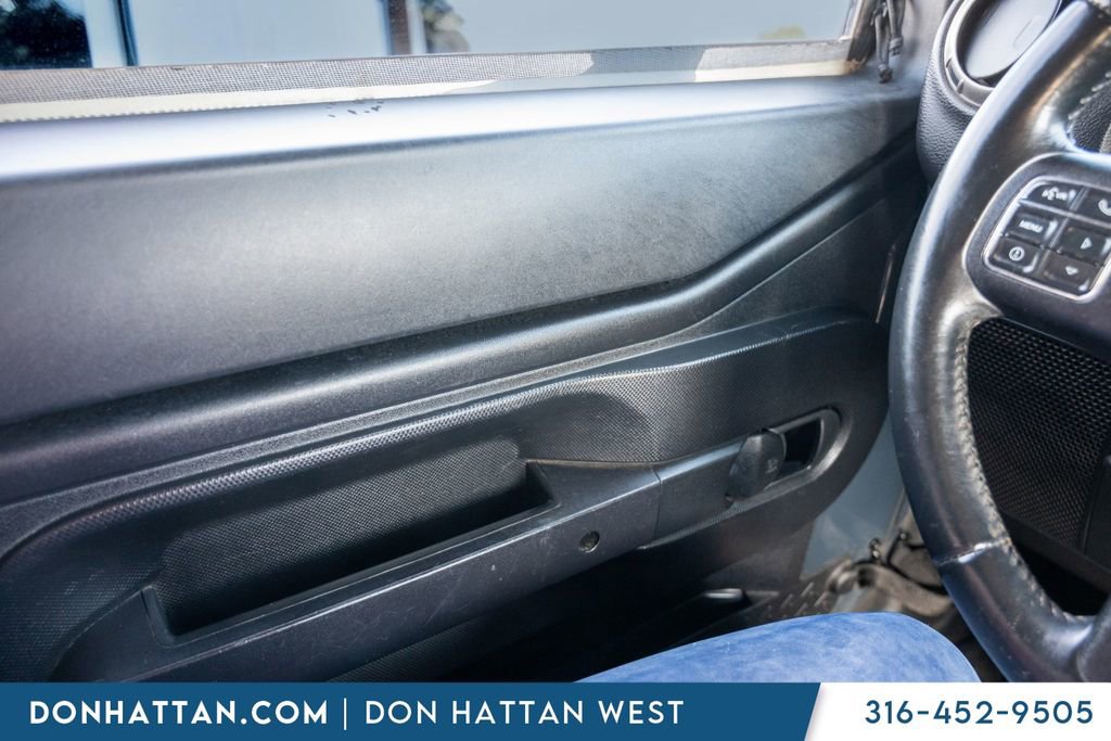 Used 2016 Jeep Wrangler Sport image 15