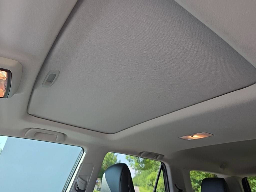 Used 2024 Toyota 4Runner Limited AWD/4WD image 35