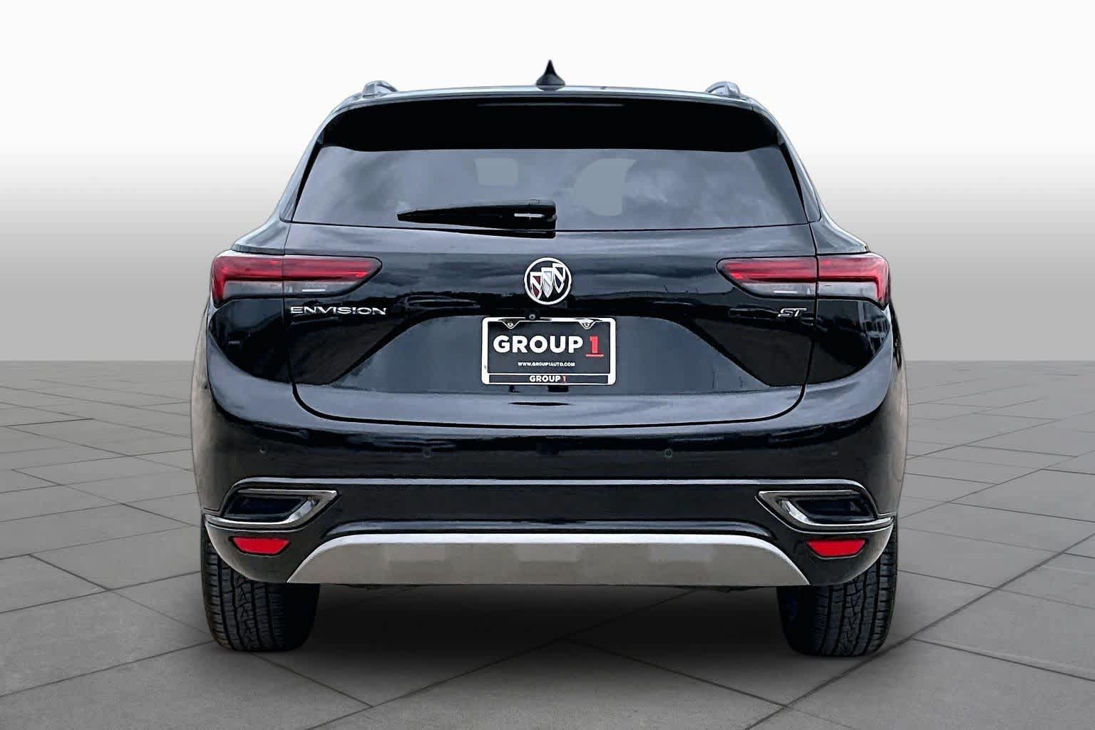 Used 2022 Buick Envision Essence w/ Sport Touring Package FWD image 5