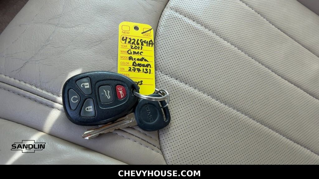 Used 2011 GMC Acadia SLT FWD image 28