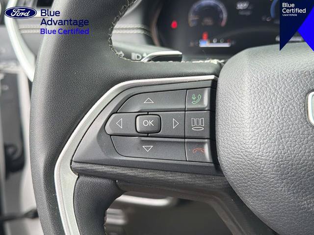 Used 2023 Jeep Grand Cherokee Altitude AWD/4WD image 19