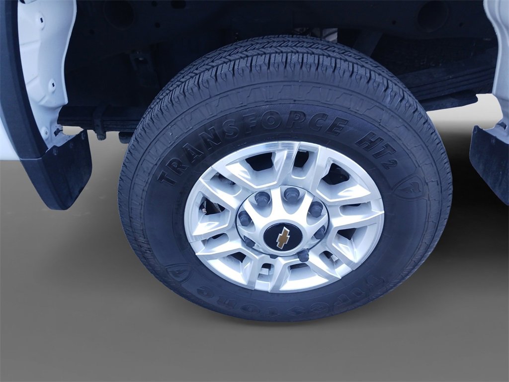 Used 2024 Chevrolet Silverado 2500 LT image 8