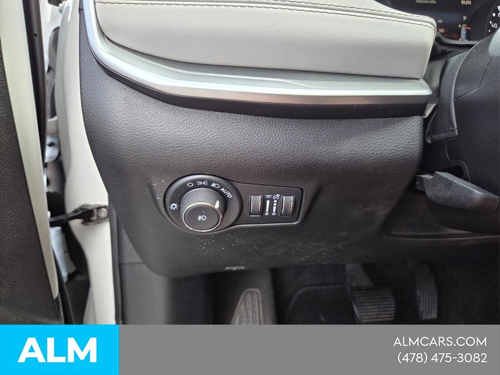 Used 2025 Jeep Compass Limited AWD/4WD image 29