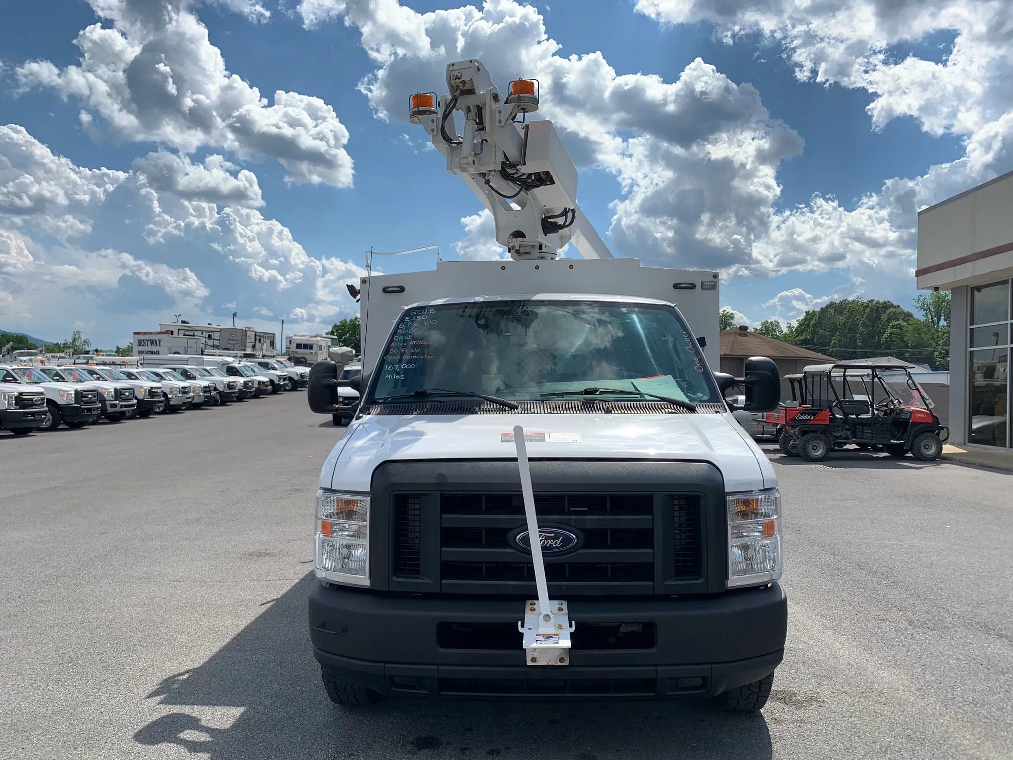 Used 2018 Ford E-350 and Econoline 350 Super Duty RWD image 2