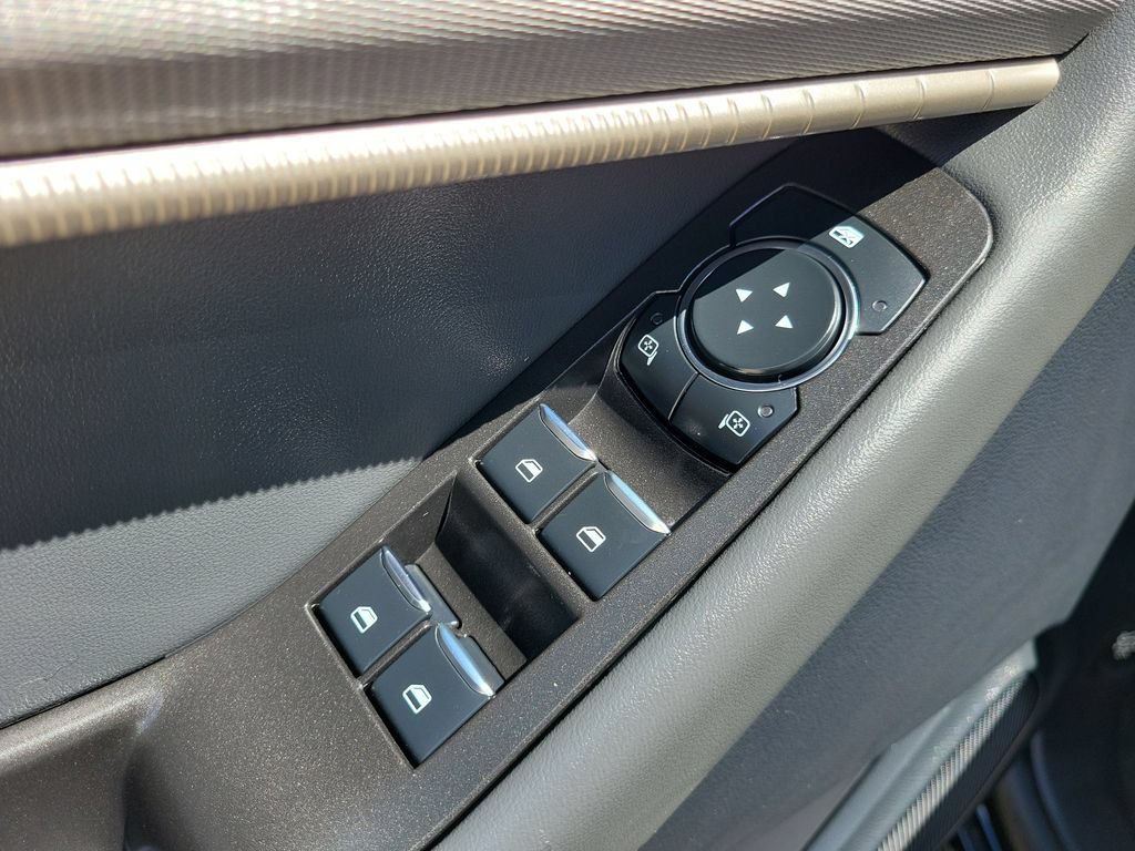 Used 2026 Ford Explorer Active AWD/4WD image 23