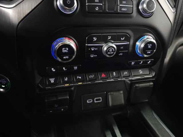 Used 2023 GMC Sierra 3500 Denali image 39