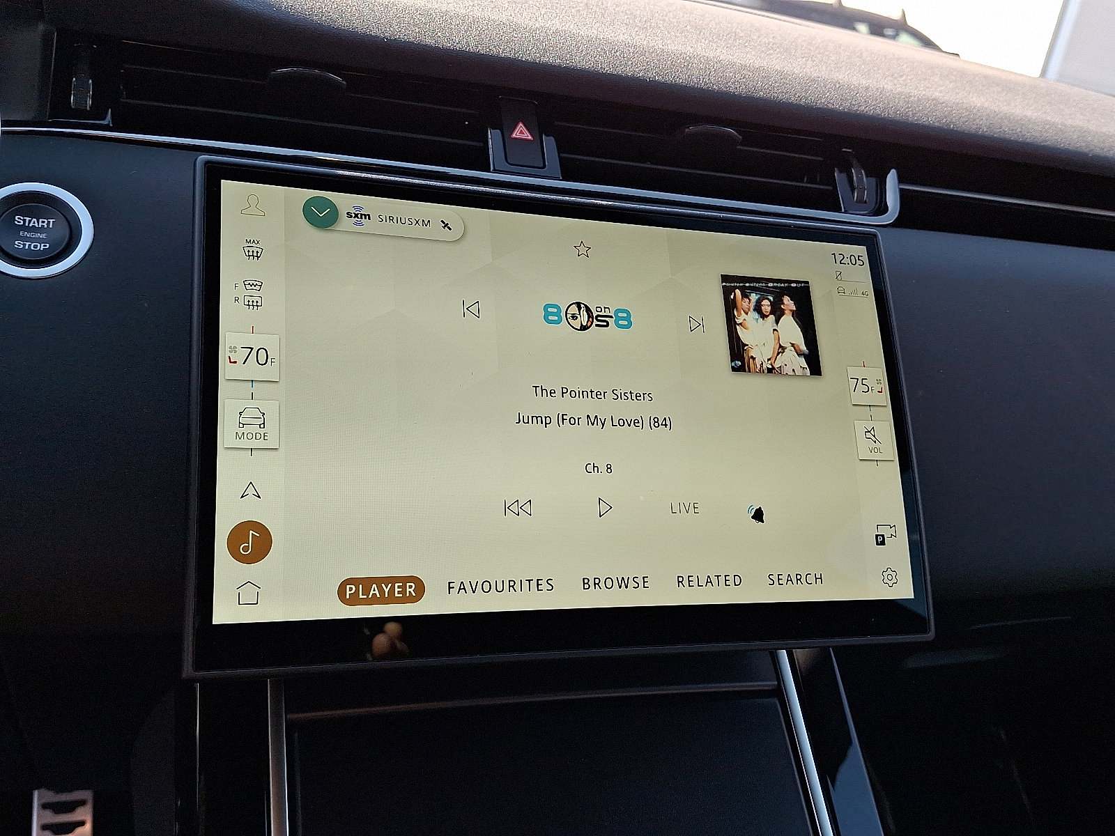 Used 2026 Land Rover Range Rover Evoque Dynamic SE image 19