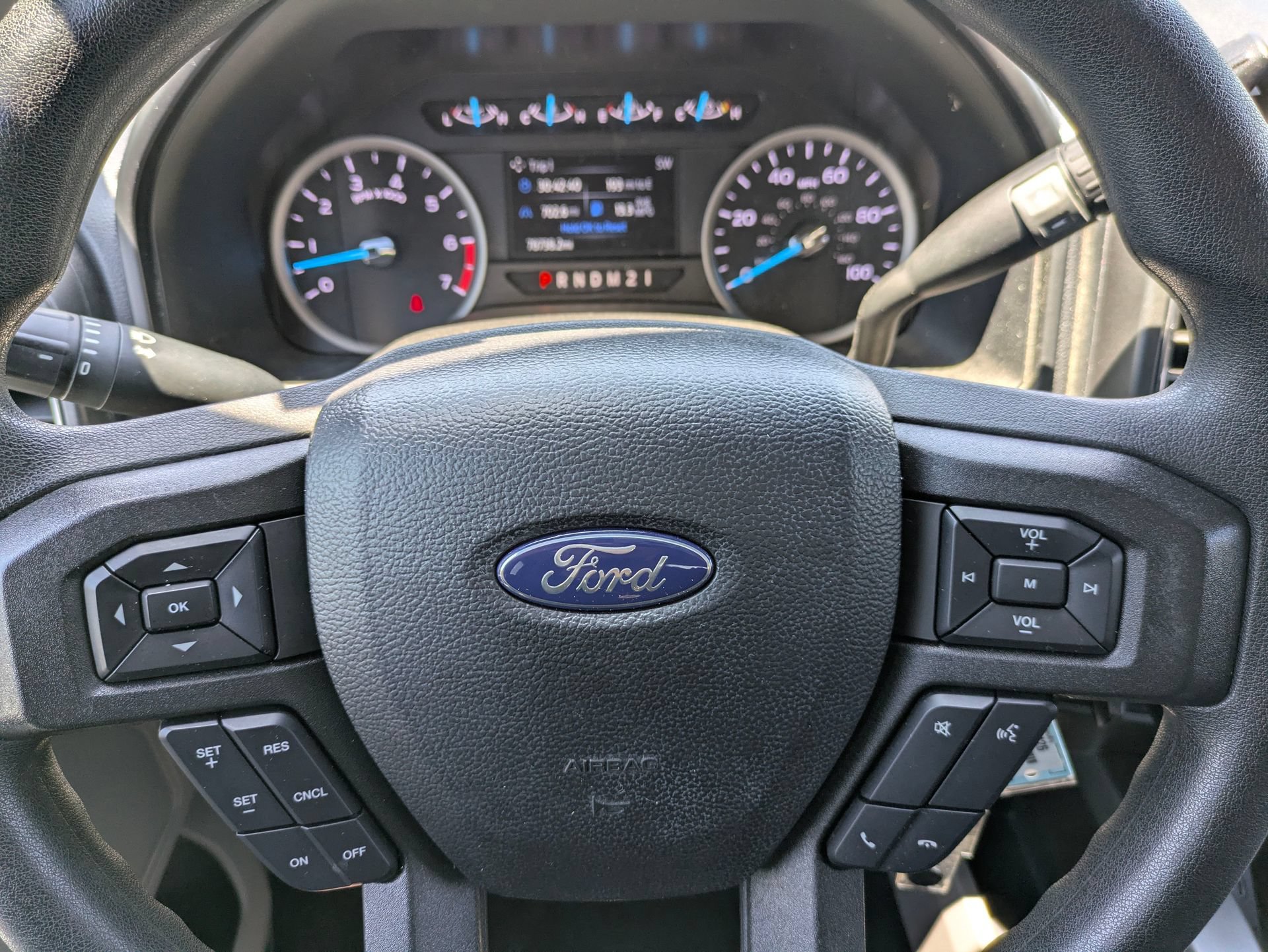Certified 2020 Ford F250 XLT w/ XLT Premium Package AWD/4WD image 32