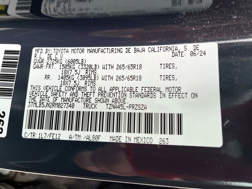 Used 2024 Toyota Tacoma TRD Sport image 28