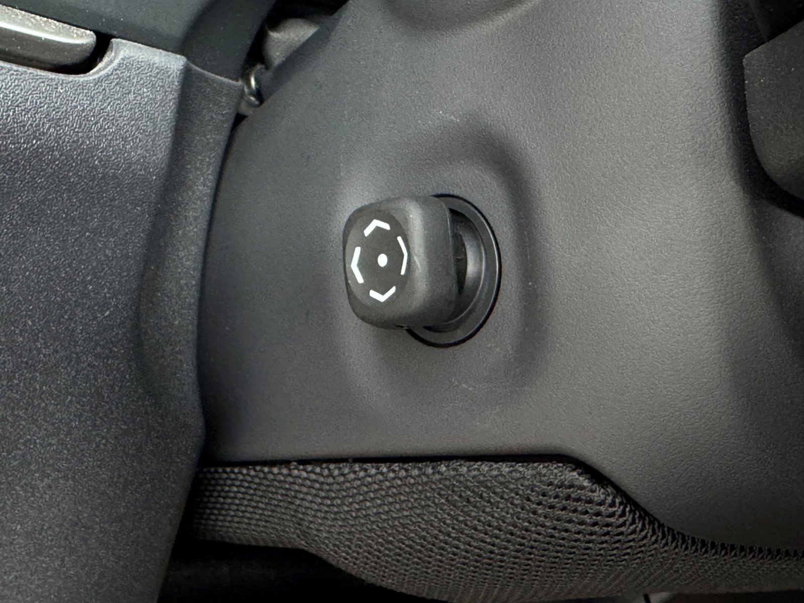 Used 2023 Lexus RZ 450e Premium w/ Accessory Package (2T) image 17