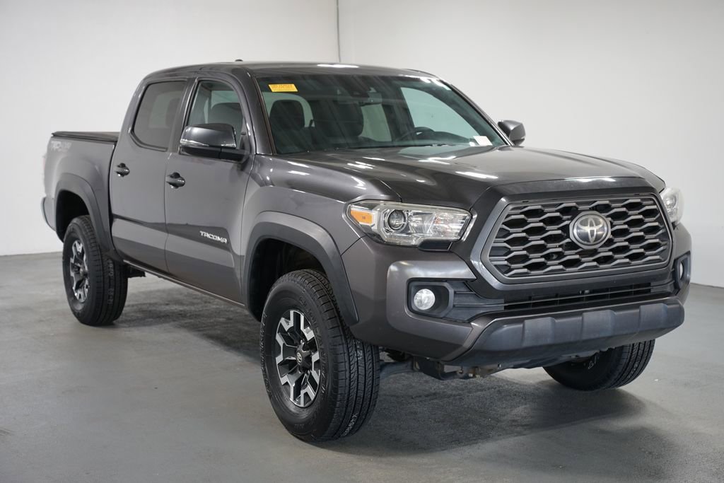 Used 2020 Toyota Tacoma TRD Off-Road w/ Technology Package image 3