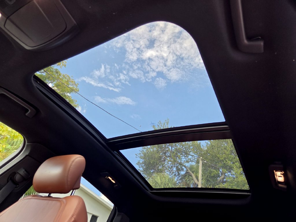 Used 2018 Lincoln MKX Reserve w/ Driver Assistance Package FWD image 21