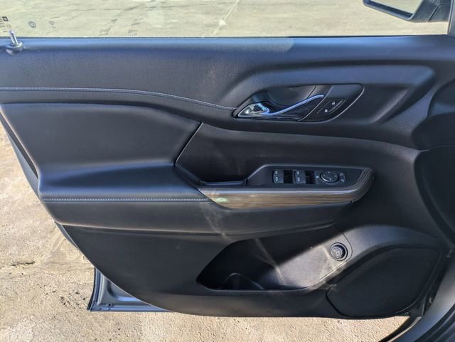 Used 2023 GMC Acadia SLE w/ Driver Convenience Package image 11