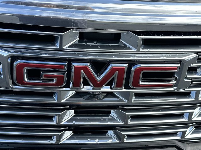 Certified 2026 GMC Acadia Denali w/ Super Cruise Package AWD/4WD image 28