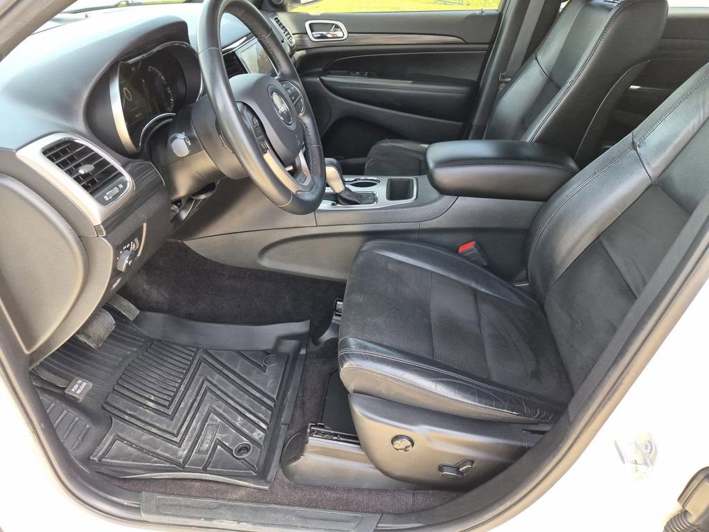 Used 2019 Jeep Grand Cherokee Altitude RWD image 10
