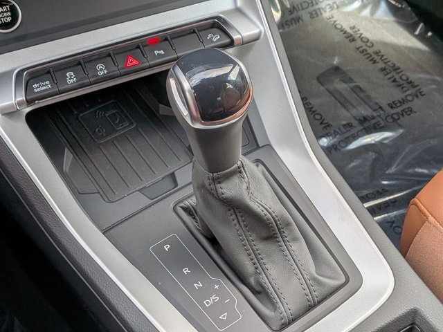 Certified 2025 Audi Q3 2.0T Premium w/ Convenience Package image 12