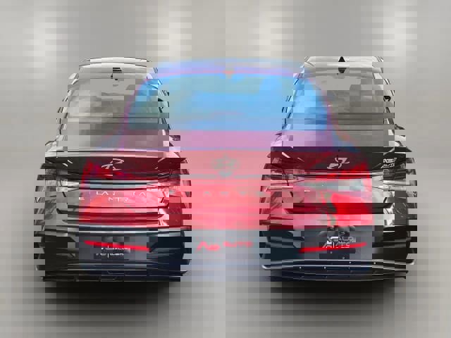 Used 2025 Hyundai Elantra SEL image 6