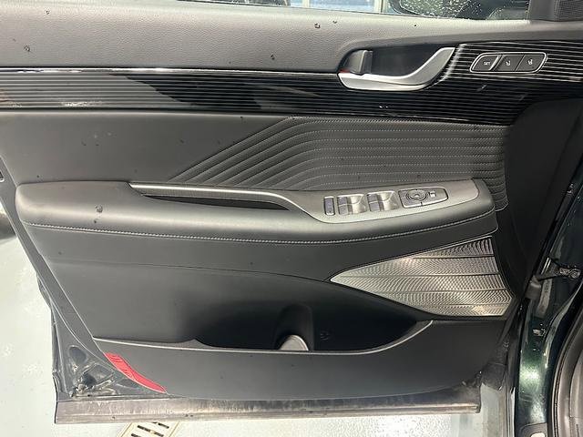 Used 2023 Hyundai Palisade Calligraphy image 15